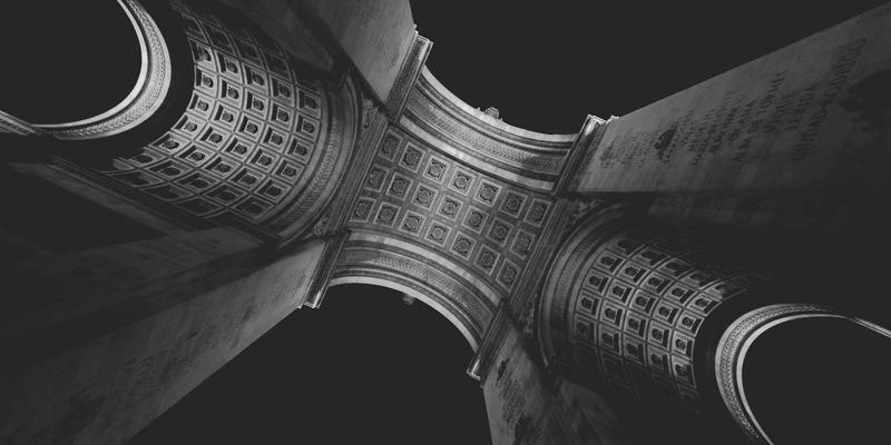 认领这只鸟：从鸟类艺术到数字身份构建的头像革命